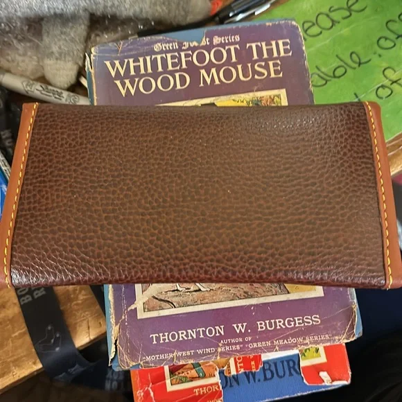 Dooney & Bourke wallet - Picture 3 of 3